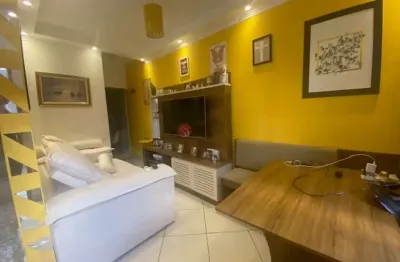 Casa em condomínio na penha com 2 suítes e 1 vaga de garagem.
