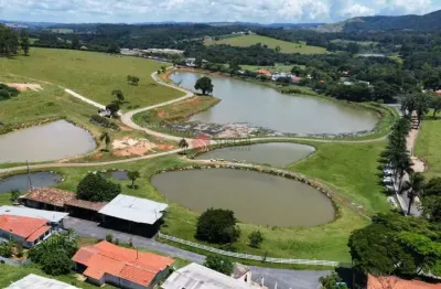 Sítio em braganca paulista, guaripocaba, próximo a braganca e estação guaripocaba.