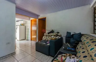 Sobrado no parque císper 375 metros, sendo 10 metros de frente, com 8 vagas de garagem.