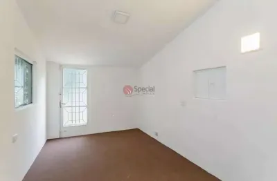 Casa assobradada com 110 m² no pacaembu, 3 dormitórios, 3 banheiros e 1 vaga de garagem.