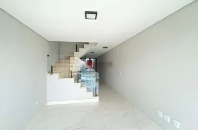 Sobrado frontal à venda na cidade patriarca com espaço gourmet e 2 suítes.