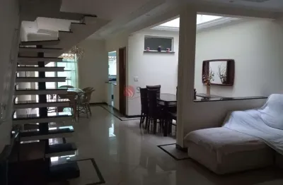 Casa com 3 quartos para alugar na Rua Luiza Canero, 435, Água Rasa, São Paulo