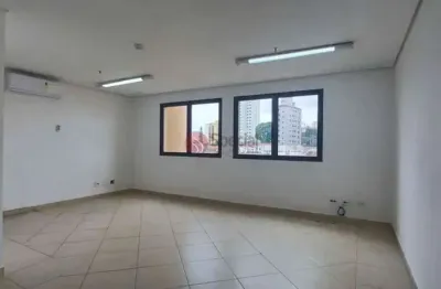 Sala para locação na penha com 32 metros, 2 banheiros, 1 vaga.