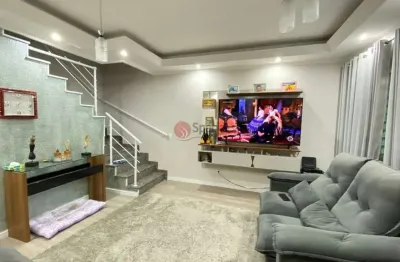 Sobrado pronto para morar na melhor área da vila formosa, 2 suítes e 2 vagas.