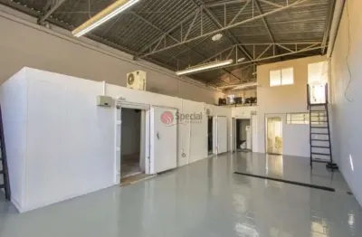 Barracão / Galpão / Depósito para alugar na Rua São Roberto, 302, Penha, São Paulo