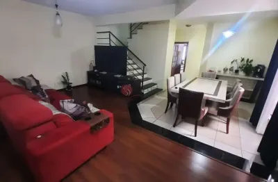 Sobrado excelente com 3 suites e piscina área gourmet no tatuapé.