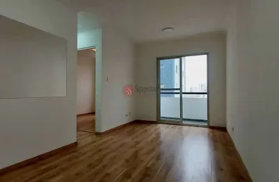 Apartamento no Anália com 2 dormitórios, 1 suíte, 2 vagas de garagem.