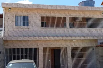 Linda casa de 5 dormitórios com piscina, área gourmet e mobiliada em tamandaré