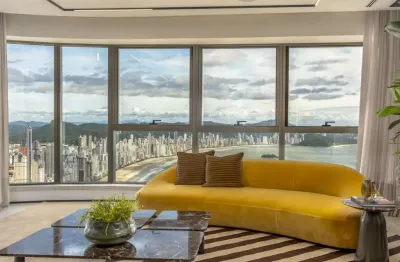 Apartamento com 5 quartos à venda no Centro, Balneário Camboriú , 261 m2 por R$ 16.900.000