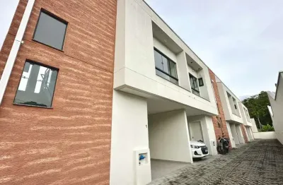 Casa em condomínio fechado com 2 quartos para alugar no velha central, blumenau , 73 m2 por r$ 2.000