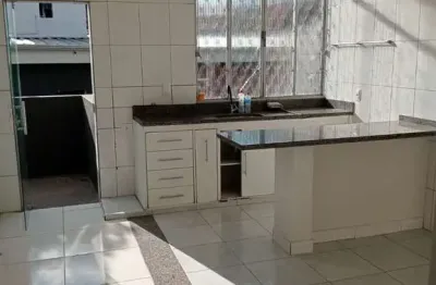 Kitnet para alugar 01 quarto, área externa privativa, palmeiras