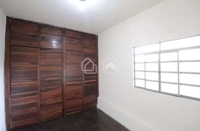 Casa com 1 quarto para alugar na Rua Virgílio, Glória, Belo Horizonte