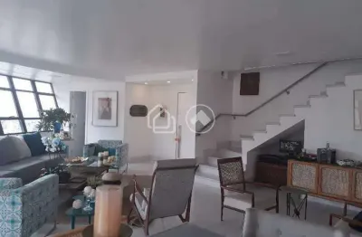 Cobertura de alto luxo, com 2 suites e 2 semisuites, 4 vagas livres