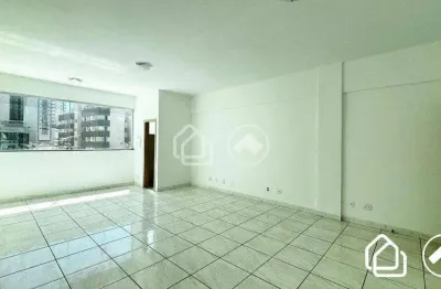 Sala comercial para alugar na Rua Ignácio Alves Martins, Buritis, Belo Horizonte