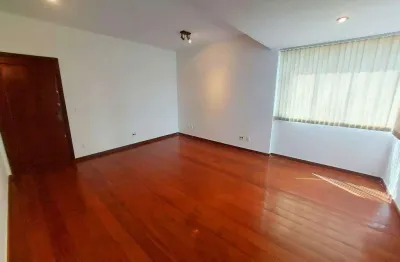 Apartamento exclusivo! 3 quartos com 1 suíte, espaçoso, montado com armários, bairro buritis