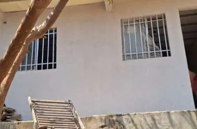 Kitnet / stúdio para alugar na rua vinte, 120, oitis, contagem por r$ 900