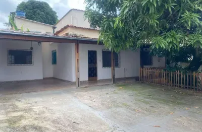Casa com 3 quartos para alugar na Avenida Dom João VI, Palmeiras, Belo Horizonte