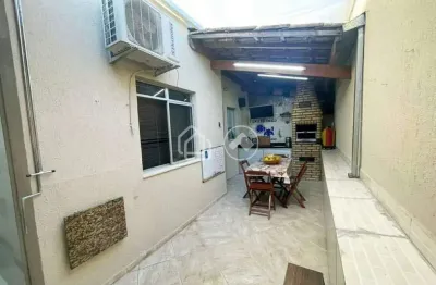 Área Privativa 2 Quartos no Serrano – Entrada Independente e Excelente Localização!