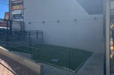 Ponto comercial para alugar na Avenida República Argentina, 2557, Água Verde, Curitiba