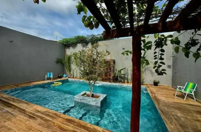 Lindo sobrado com fino acabamento, área gourmet, piscina e muito espaço