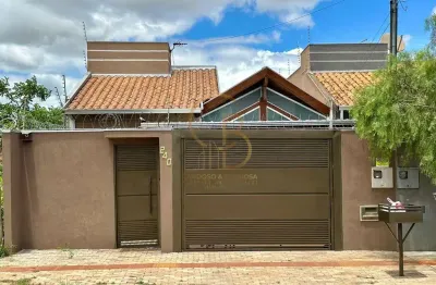 Casa com piscina e área gourmet completa: conforto e elegância no bairro itamaracá