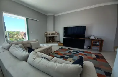 Locação condomínio aruã - casa aconchegante, segura e de fácil manutenção para o dia a dia.