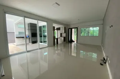 Sobrado em Condomínio Fechado com Segurança 24h, Lazer Completo e Espaço Gourmet