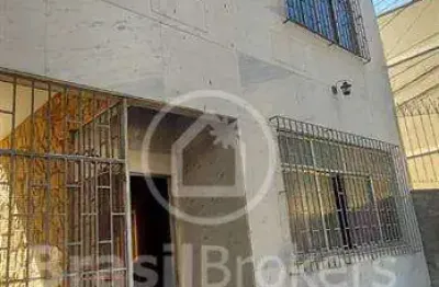 Oportunidade única! excelente casa duplex frente com área frontal e estrutura sólida
