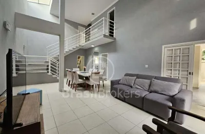 Casa com 5 quartos à venda na Rua Tejo, Vila Valqueire, Rio de Janeiro