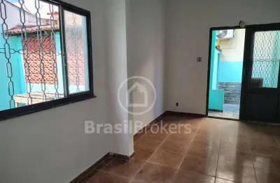Excelente casa 02 quartos duplex com quintal - madureira