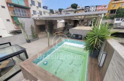 Excelente casa de 3 andares com 252 m² - conforto e lazer completo!