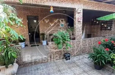 Casa à venda com 200,00m² e 3 quartos em quintino bocaiúva, rio de janeiro - rj