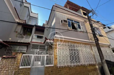 Casa de vila triplex impecável no méier, 180m² e reforma completa!