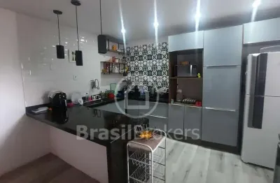 Prédio à venda na Rua Carlina, Olaria, Rio de Janeiro