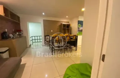 Loja / salão / ponto comercial à venda com 226,00m² e 1 quarto em del castilho, rio de janeiro - rj