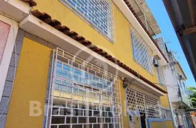 Casa de condomínio à venda com 215,00m² e 3 quartos em madureira, rio de janeiro - rj