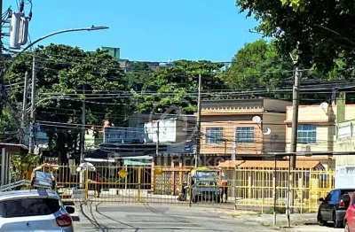 Casa à venda com 302,00m² e 8 quartos em coelho neto, rio de janeiro - rj