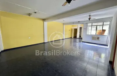 Prédio à venda na Rua Adolfo Bergamini, Engenho de Dentro, Rio de Janeiro
