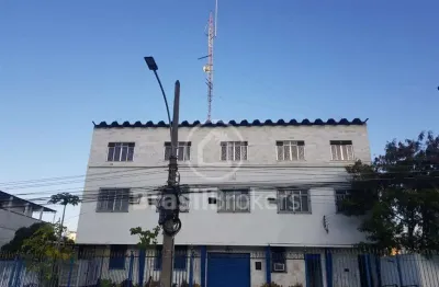 Prédio à venda na Rua Herculano Pena, Cavalcanti, Rio de Janeiro