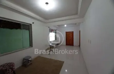 Casa à venda com 251,00m² e 4 quartos em piedade, rio de janeiro - rj