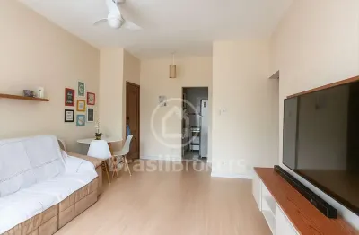 Apartamento de 62 m² com dois quartos e dependência no engenho novo!