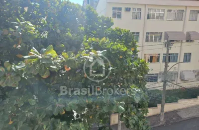 Excelente apartamento, 2 quartos, no coração do bairro. aceitando financiamento.