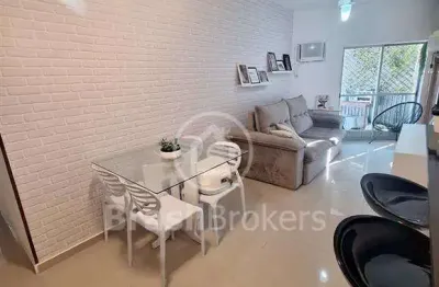 Apartamento de 2 quartos com 70 m², varanda em um condomínio com infra !