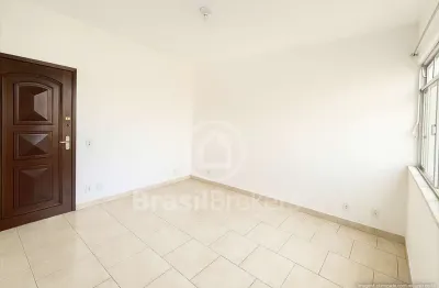 Apartamento de 1 quarto, com boa metragem e localização privilegiada