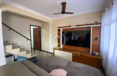 Excelente casa tipo apartamento 03 quartos em cascadura