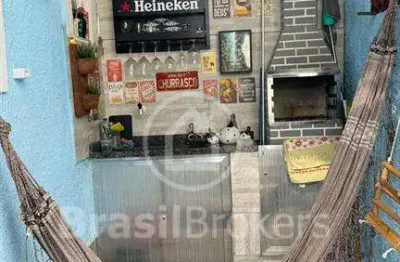 Casa com 108² e 3 quartos e vaga de garagem em irajá, rio de janeiro - rj