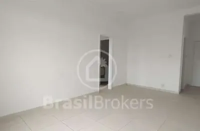 Apartamento com 2 quartos à venda na Rua Garcia, Quintino Bocaiúva, Rio de Janeiro