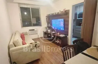 Apartamento a venda no engenho novo! 2 quartos, reformado e pronto para morar! vaga, aceitando financiamento.