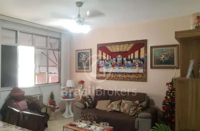 Apartamento a venda tres quartos, sala, cozinha  amplas com  vaga de garagem