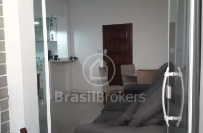 Apartamento de 2 quartos com 65m² reformado com vaga!!!